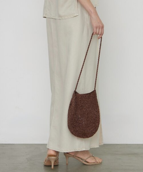 GALENA（LOUNGEDRESS）（ガレナ）の「【GALENA/ガレナ】バケツショルダーバッグ（ショルダーバッグ・レディース・シルバー/ブラウン/レッド/ベージュ・FREE）」の2枚目の写真