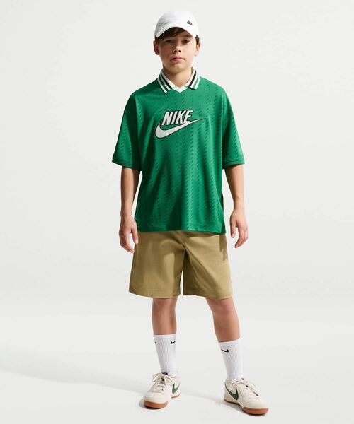 NIKE(ナイキ)の「ナイキ スポーツウェア ジュニア ショートスリーブ ジャージー / Nike Sportswear Big Kids' Short-Sleeve Jersey IQ0435-365 Malachite(ジャージ・キッズ・グリーン系その他2・160/150/140/130)」の7枚目の写真