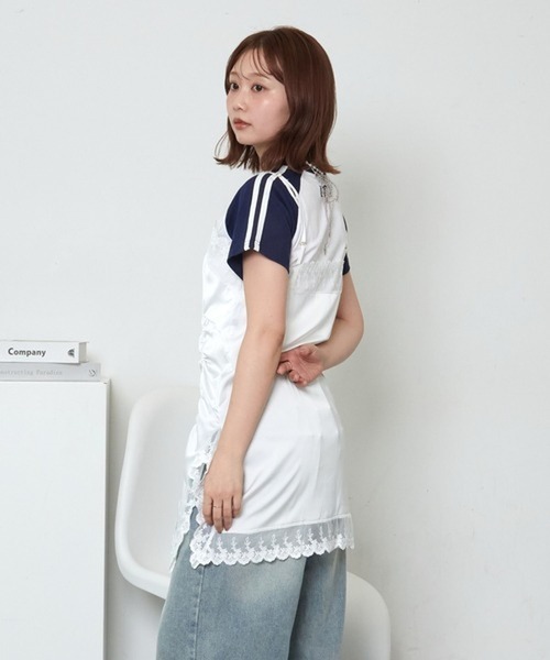 merrylatte(メリーラテ)の「シャーリングフリルキャミワンピース【TUNE】(キャミソール・レディース・ブラック/ホワイト/レッド/ホワイト×ピンク・FREE)」の11枚目の写真