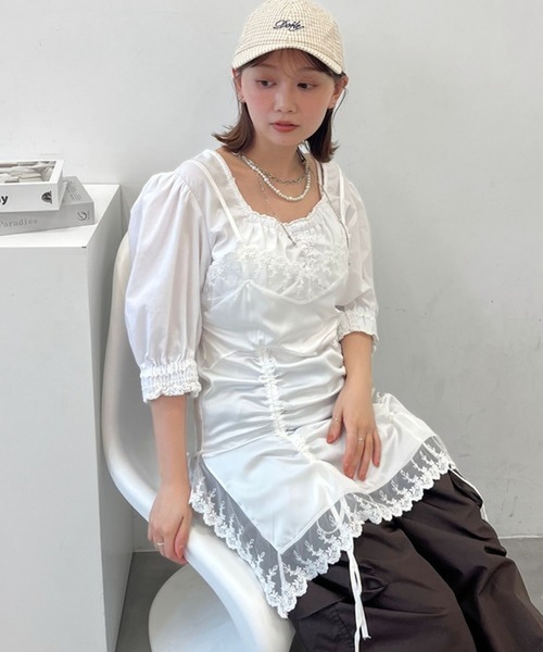 merrylatte(メリーラテ)の「シャーリングフリルキャミワンピース【TUNE】(キャミソール・レディース・ブラック/ホワイト/レッド/ホワイト×ピンク・FREE)」の17枚目の写真