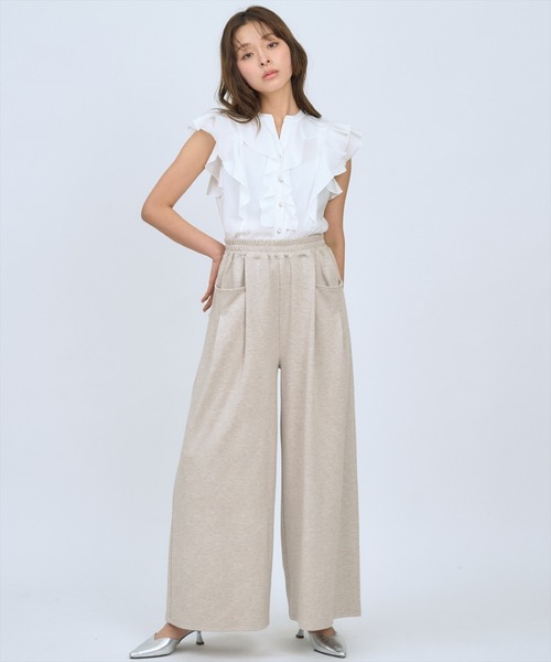 AND COUTURE(アンドクチュール)の「カットツイルポケットタックパンツ(その他パンツ・レディース・ベージュ/ライトグレー/ブラック・FREE)」の5枚目の写真