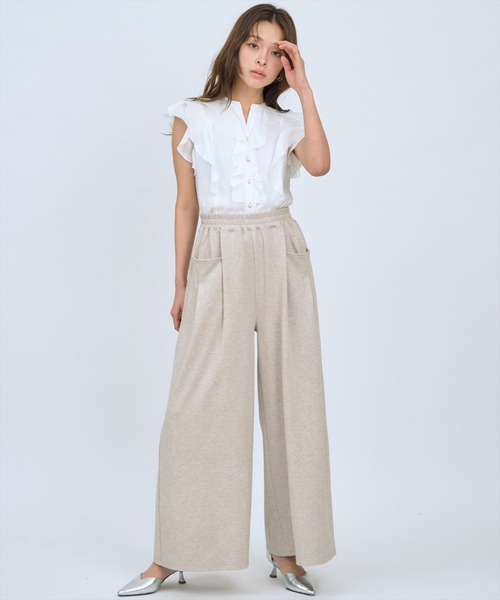 AND COUTURE(アンドクチュール)の「カットツイルポケットタックパンツ(その他パンツ・レディース・ベージュ/ライトグレー/ブラック・FREE)」の4枚目の写真