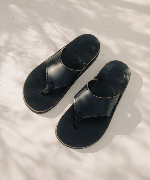 THE SANDALMAN（サンダルマン）の「THE SANDALMAN / サンダルマン 別注 501 ホーウィン シェルコードバン（サンダル・メンズ・ボルドー/ブラック・90/80/70）」の6枚目の写真