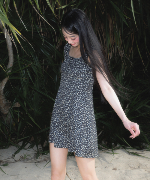 ROSEFRANTZ（ロゼフランツ）の「Flower Garden Mini Dress [Black]（ワンピース・レディース・ブラック・SMALL/MEDIUM）」の6枚目の写真