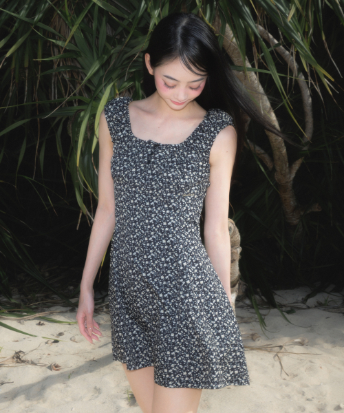 ROSEFRANTZ（ロゼフランツ）の「Flower Garden Mini Dress [Black]（ワンピース・レディース・ブラック・SMALL/MEDIUM）」の7枚目の写真