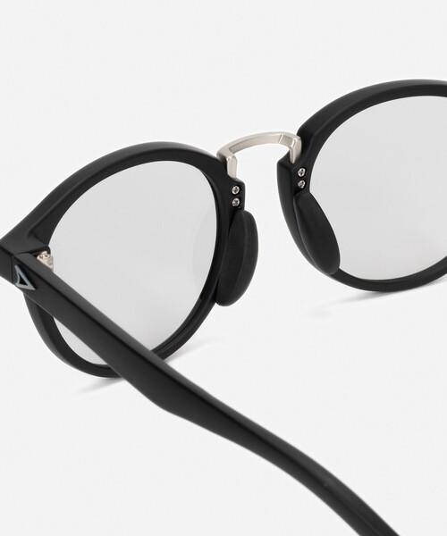 TYMER(タイマー)の「【TYMER/タイマー】OLIVER TY105 PHOTOCHROMIC 調光レンズ(サングラス・メンズ・ブラック/グレー・FREE)」の5枚目の写真