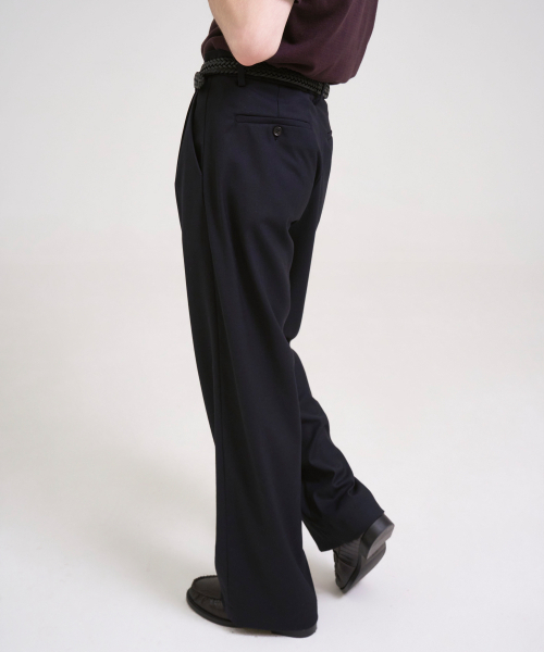 SSIN AND LEE(シンアンドリー)の「ノクターナルワイドプリーツウールスラックスネイビー(スラックス・メンズ・その他・LARGE/MEDIUM)」の4枚目の写真