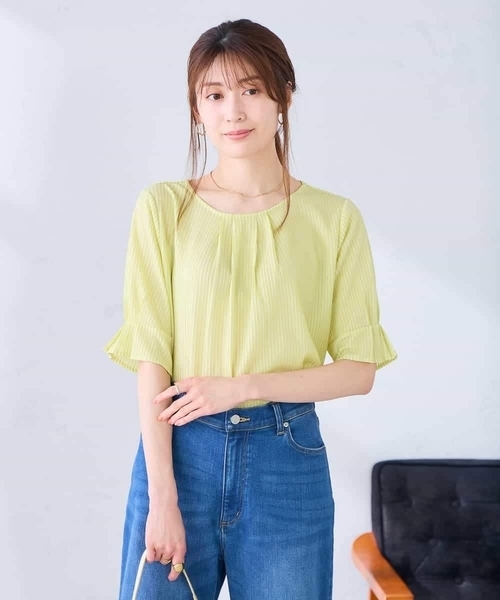 a.v.v(アーヴェヴェ)の「タックパフスリーブトップス(Tシャツ/カットソー・レディース・クリーム/ダークインディゴブルー/ネイビー・38/36/40)」の4枚目の写真