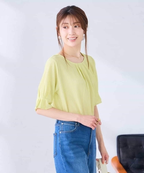 a.v.v(アーヴェヴェ)の「タックパフスリーブトップス(Tシャツ/カットソー・レディース・クリーム/ダークインディゴブルー/ネイビー・38/36/40)」の5枚目の写真
