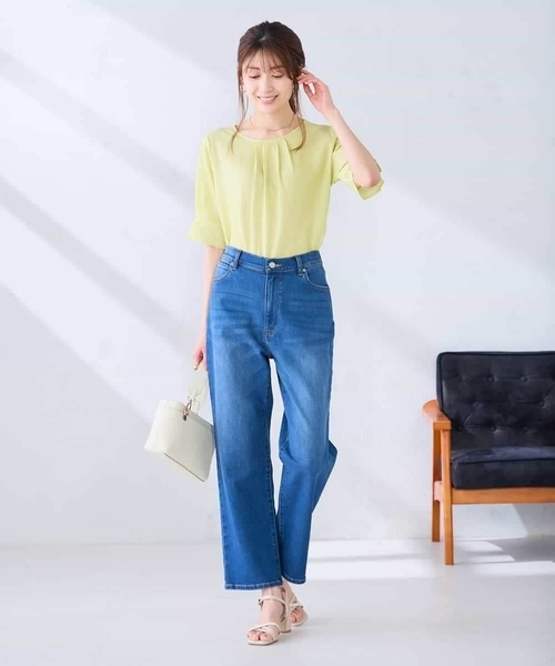 a.v.v(アーヴェヴェ)の「タックパフスリーブトップス(Tシャツ/カットソー・レディース・クリーム/ダークインディゴブルー/ネイビー・38/36/40)」の7枚目の写真
