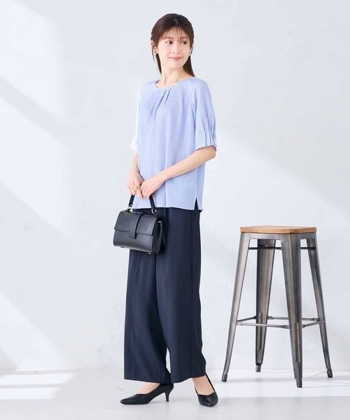 a.v.v(アーヴェヴェ)の「タックパフスリーブトップス(Tシャツ/カットソー・レディース・クリーム/ダークインディゴブルー/ネイビー・38/36/40)」の14枚目の写真