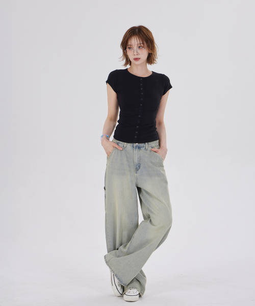 DYSFUNCT（ディスファンクト）の「BUTTON DETAIL CAP SLEEVES TOP(BLACK)（Tシャツ/カットソー・レディース・その他・FREE）」の2枚目の写真