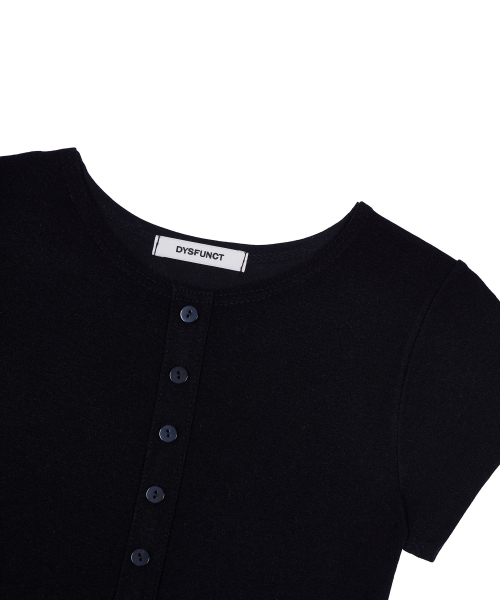 DYSFUNCT（ディスファンクト）の「BUTTON DETAIL CAP SLEEVES TOP(BLACK)（Tシャツ/カットソー・レディース・その他・FREE）」の6枚目の写真