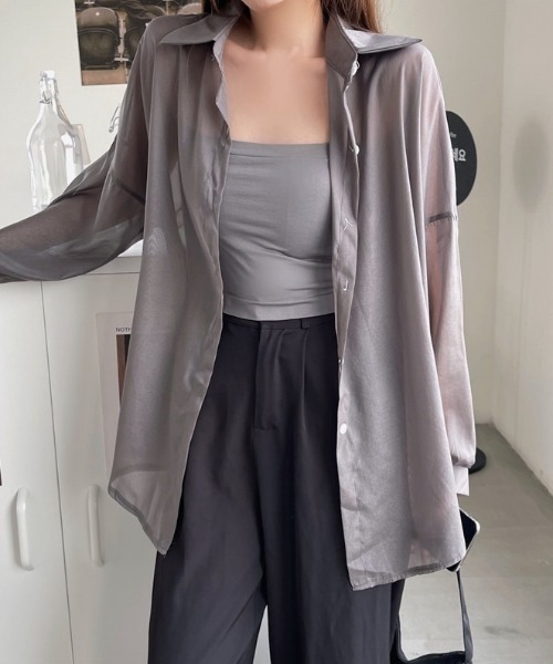 yuue' ( wear )(ユーイ)の「オーバーサイズシアーシャツ/冷房対策/日焼け対策(シャツ/ブラウス・レディース・チャコールグレー/ブラック/ピンク/アイボリー/ホワイト・FREE)」の16枚目の写真