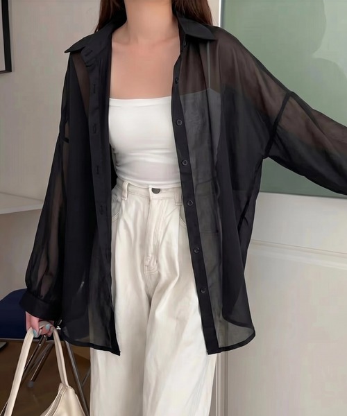 yuue' ( wear )(ユーイ)の「オーバーサイズシアーシャツ/冷房対策/日焼け対策(シャツ/ブラウス・レディース・チャコールグレー/ブラック/ピンク/アイボリー/ホワイト・FREE)」の19枚目の写真