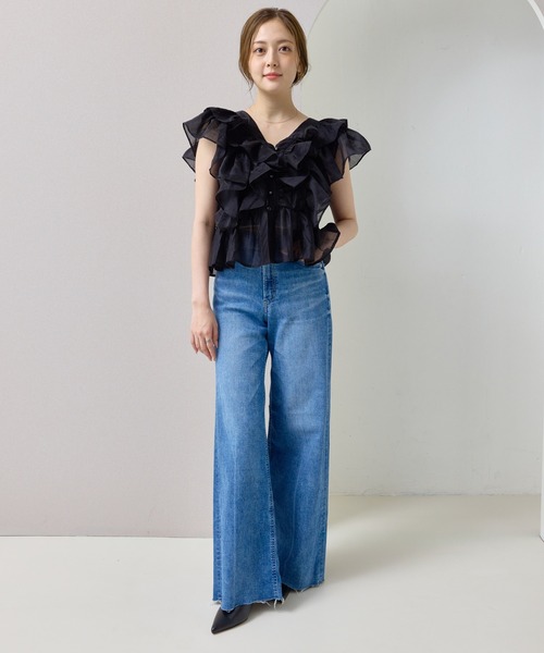 en CAnAF(エンカナフ)の「【視線を惹きつける華やかさ】シアーフリルカラーブラウス(シャツ/ブラウス・レディース・ブラウン/ブルー/オフホワイト/ブラック・フリー)」の14枚目の写真