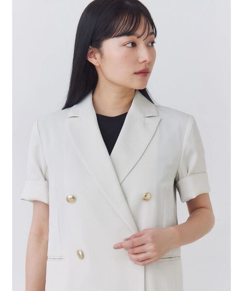 TONAL(トーナル)の「【手洗いOK】【HEAT BARRIER】ハーフスリーブジャケット(テーラードジャケット・レディース・ベージュ/ネイビー/オフホワイト・SMALL/MEDIUM)」の4枚目の写真