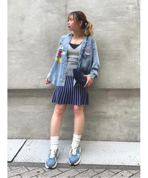 Desigual(デシグアル)の「Disney Mickey Oversized Denim Shirt/ディズニー ミッキーオーバーサイズデニムシャツ(シャツ/ブラウス・レディース・ブルー・L/M/S/XS/XL)」の7枚目の写真
