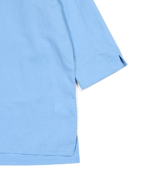 The DUFFER of ST.GEORGE(ザダファーオブセントジョージ)の「LINEN BLEND 3Q SKIPPER SHIRT:綿麻素材 7分袖 スキッパーシャツ(シャツ/ブラウス・メンズ・ピンク/ネイビー/ブラック/ブルー/ホワイト・SMALL/X-LARGE/LARGE/MEDIUM)」の7枚目の写真
