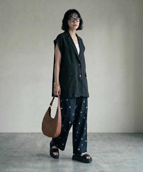STYLE DELI(スタイルデリ)の「【BLK001】リネンライクテーラードジャケット(ベスト・レディース・グレイッシュベージュ/ブラック・FREE)」の18枚目の写真