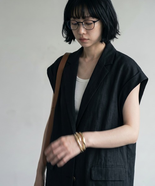 STYLE DELI(スタイルデリ)の「【BLK001】リネンライクテーラードジャケット(ベスト・レディース・グレイッシュベージュ/ブラック・FREE)」の17枚目の写真