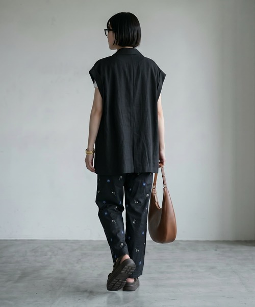 STYLE DELI(スタイルデリ)の「【BLK001】リネンライクテーラードジャケット(ベスト・レディース・グレイッシュベージュ/ブラック・FREE)」の15枚目の写真