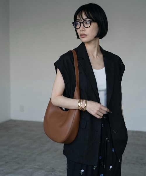 STYLE DELI(スタイルデリ)の「【BLK001】リネンライクテーラードジャケット(ベスト・レディース・グレイッシュベージュ/ブラック・FREE)」の13枚目の写真