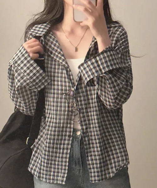 2ly2（トゥーリートゥー）の「軽やかに羽織れる！ゆったりチェック柄シャツ（シャツ/ブラウス・レディース・ピンク/ブラック/ホワイト・FREE）」の15枚目の写真