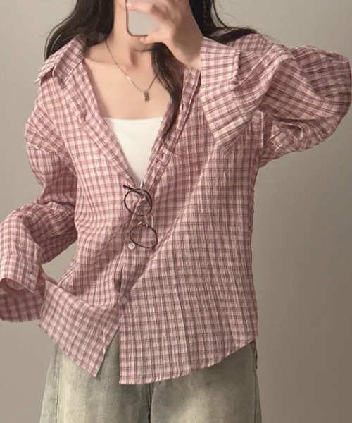 2ly2（トゥーリートゥー）の「軽やかに羽織れる！ゆったりチェック柄シャツ（シャツ/ブラウス・レディース・ピンク/ブラック/ホワイト・FREE）」の7枚目の写真