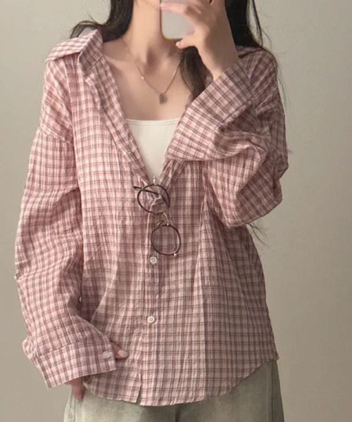 2ly2（トゥーリートゥー）の「軽やかに羽織れる！ゆったりチェック柄シャツ（シャツ/ブラウス・レディース・ピンク/ブラック/ホワイト・FREE）」の9枚目の写真
