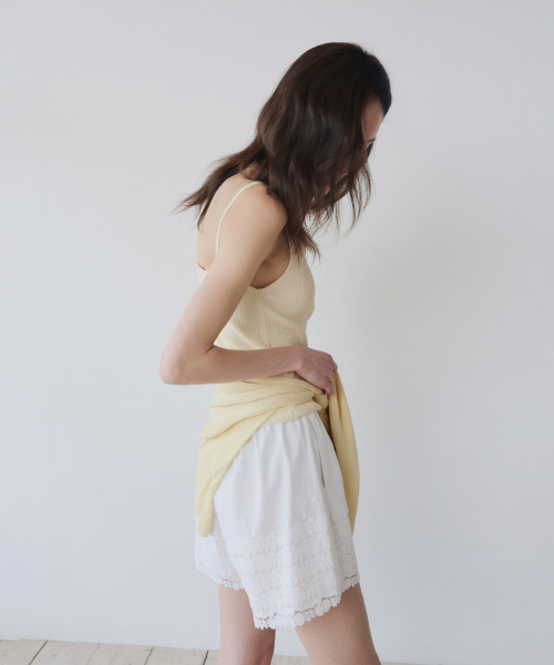 YEARNING（イヤニング）の「LACE TRIM BANDING SHORTS, WHITE（その他パンツ・レディース・その他・FREE）」の4枚目の写真