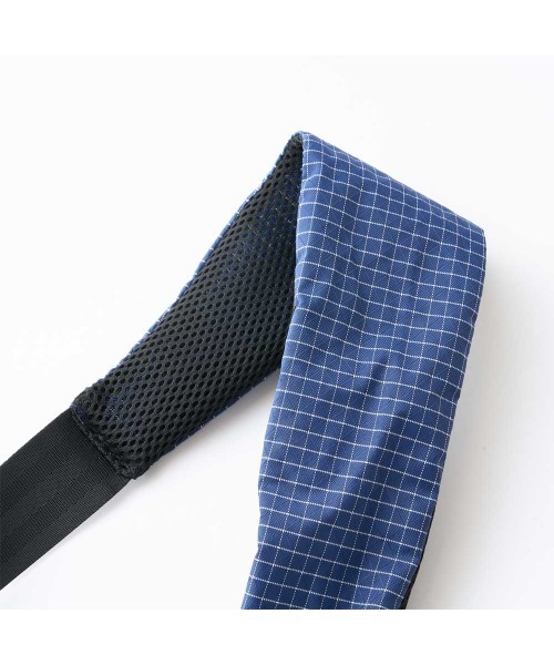 OMCC(オーエムシーシー)の「Round Shoulder 2.0 Lattice - ラウンドショルダー2.0 ラティス(ボディバッグ/ウエストポーチ・レディース・ブラウン/ライトグレー/グリーン/パープル/ネイビー/ブラック・ONE SIZE)」の14枚目の写真