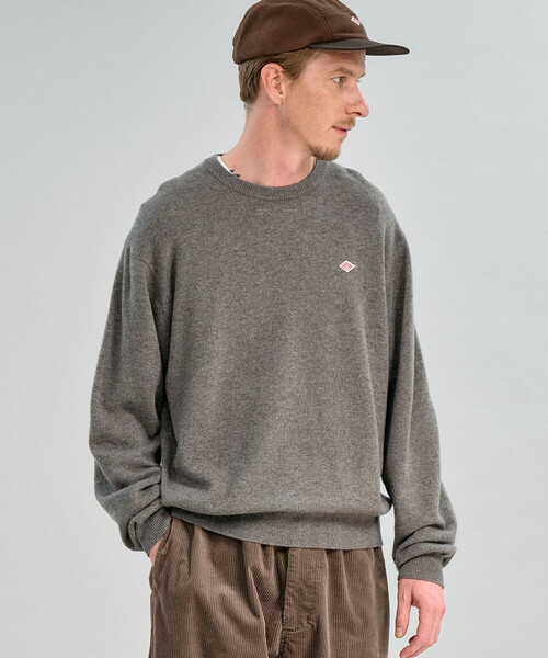 DANTON(ダントン)の「DANTON | ラムウール クルーネックニットプルオーバー MEN(ニット/セーター・メンズ・ブラック/ブラウン/ブラウン系その他2/レッド/オートミール/ブルー/グリーン系その他・40/44/42)」の4枚目の写真