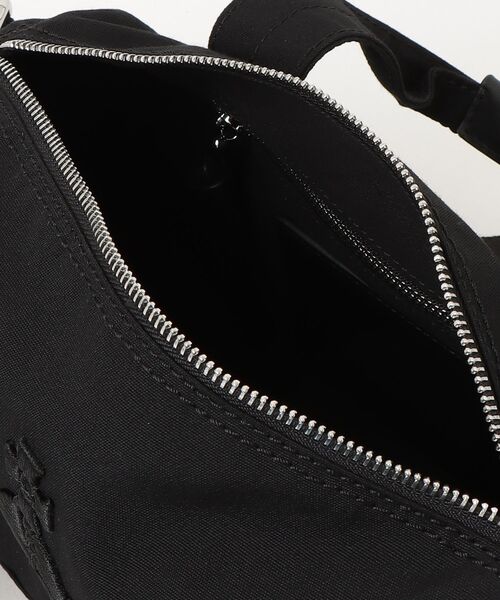 Vivienne Westwood MAN（ヴィヴィアンウエストウッドマン）の「PAUL CYLINDER CROSSBODY（ショルダーバッグ・レディース・ブラック・FREE）」の4枚目の写真