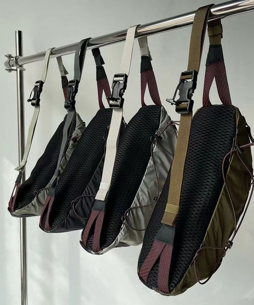 WESTBOY（ウエストボーイ）の「Y2K ユニセックス メッシュ×ドローコード ボディバッグ WO26W2BG14（ショルダーバッグ・メンズ・グレー/ブラック・FREE）」の9枚目の写真