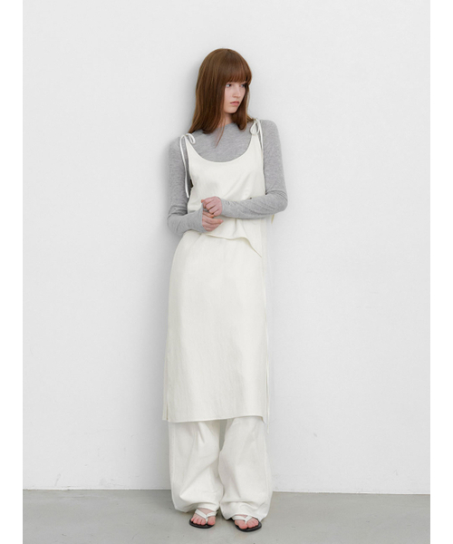 ATELIER NAIN（アトリエナイン）の「LOW STRAP LAYERED SLEEVELESS DRESS (OP-6318)（ワンピース・レディース・インディゴブルー/アイボリー・FREE）」の3枚目の写真