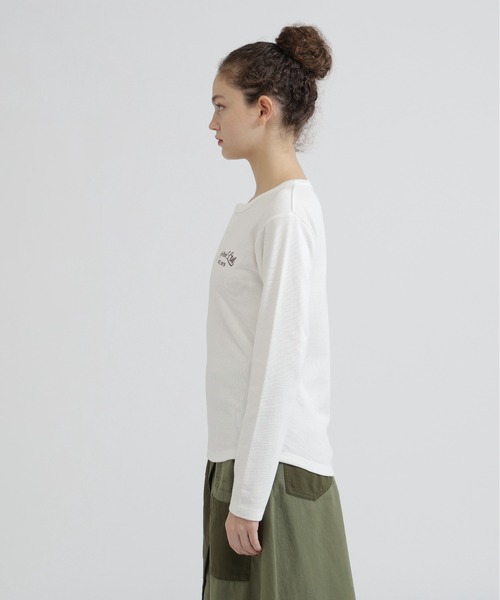 AVIREX(アヴィレックス)の「HONEYCOMB WAFFLE HENLEY T-SHIRT(Tシャツ/カットソー・レディース・チャコールグレー/オフホワイト/オレンジ・S/M)」の17枚目の写真