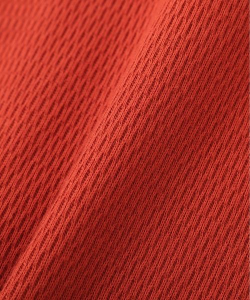 AVIREX(アヴィレックス)の「HONEYCOMB WAFFLE HENLEY T-SHIRT(Tシャツ/カットソー・レディース・チャコールグレー/オフホワイト/オレンジ・S/M)」の4枚目の写真
