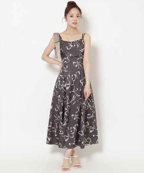 WILLSELECTION(ウィルセレクション)の「リボンプリントアシメショルダーキャミワンピース(ワンピース・レディース・ブラウン/ピンク・FREE)」の3枚目の写真
