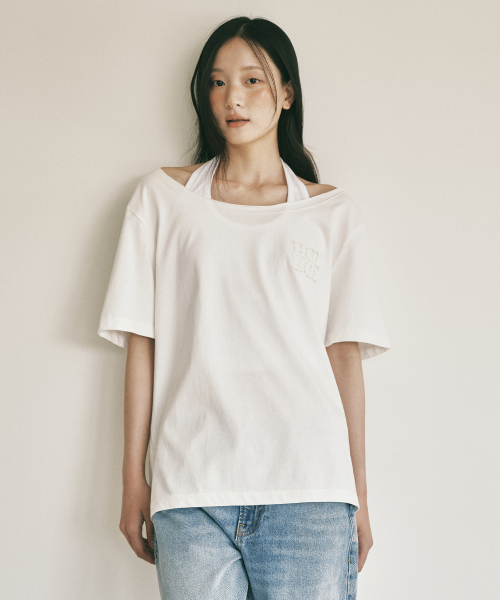 ROIROI(ロイロイ)の「オフショルダーロゴ半袖Tシャツ-ホワイト(Tシャツ/カットソー・レディース・その他・FREE)」の5枚目の写真