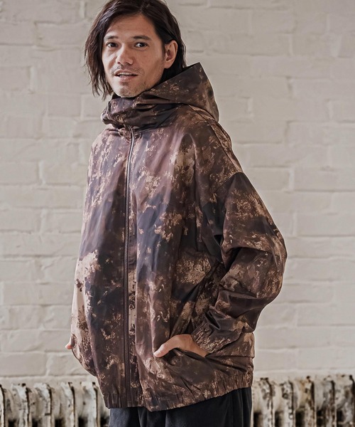 CAMBIO(カンビオ)の「mpa4205- Art Graphic Zip Hoodie ジップパーカー(CAM26AW-014)(パーカー・メンズ・ブラック系その他/ブラウン系その他/オレンジ系その他・S/M/L)」の6枚目の写真