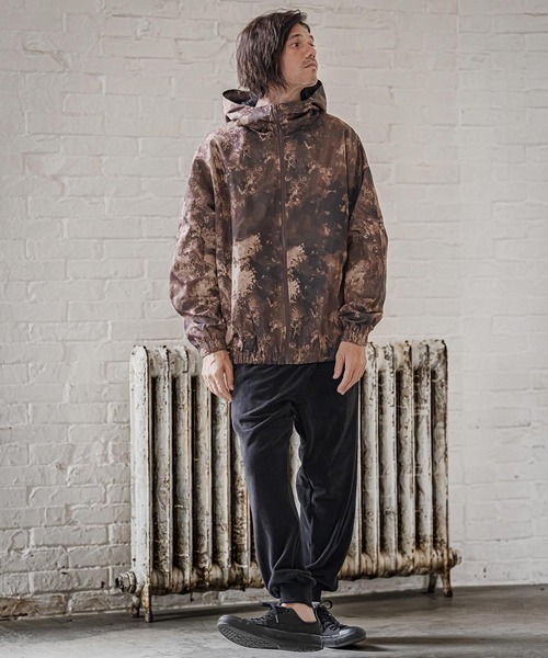 CAMBIO(カンビオ)の「mpa4205- Art Graphic Zip Hoodie ジップパーカー(CAM26AW-014)(パーカー・メンズ・ブラック系その他/ブラウン系その他/オレンジ系その他・S/M/L)」の9枚目の写真