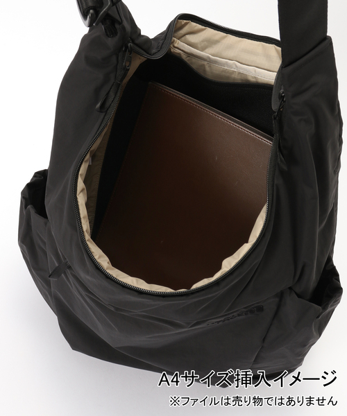JOURNAL STANDARD relume(ジャーナルスタンダード レリューム)の「【THE NORTH FACE/ ザノースフェイス】 Ficus Shoulder(クラッチバッグ・レディース・ブラック・FREE)」の7枚目の写真