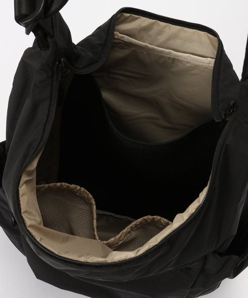 JOURNAL STANDARD relume(ジャーナルスタンダード レリューム)の「【THE NORTH FACE/ ザノースフェイス】 Ficus Shoulder(クラッチバッグ・レディース・ブラック・FREE)」の8枚目の写真