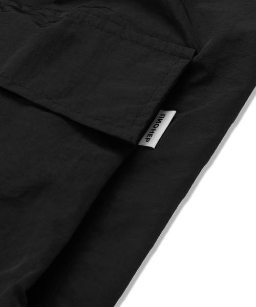 PIANER KIDS(ピアネールキッズ)の「ナイロンカーゴパラシュートパンツ(ブラック)(スウェットパンツ・レディース・ブラック・S(120-130cm)/M(130-140cm)/L(140-150cm)/XL(150-160㎝))」の11枚目の写真