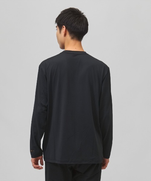OAKLEY(オークリー)の「オークリー OAKLEY ENHANCE QD LS TEE BOLD EVO 5.7(Tシャツ/カットソー・メンズ・ブラック×ゴールド・M/LL/L/S)」の2枚目の写真