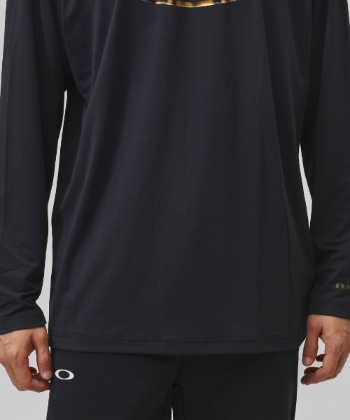OAKLEY(オークリー)の「オークリー OAKLEY ENHANCE QD LS TEE BOLD EVO 5.7(Tシャツ/カットソー・メンズ・ブラック×ゴールド・M/LL/L/S)」の6枚目の写真