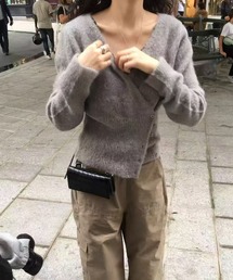 ニットVネックトップス