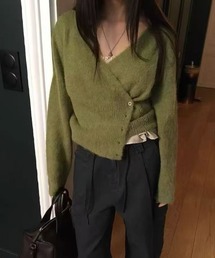 ニットVネックトップス