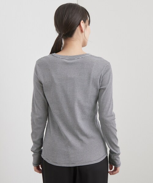 OPAQUE.CLIP(オペークドットクリップ)の「【PETIT BATEAU/プチバトー】ミニマリニエールミラレクルーネック半袖Tシャツ(Tシャツ/カットソー・レディース・ホワイト系3・02/01)」の11枚目の写真